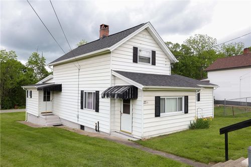23 Main St, Daisytown, PA, 15427-1037 | Card Image