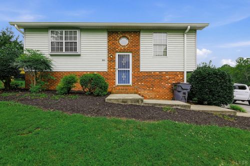 801 Goose Meadow Dr, Forest, VA, 24551-2864 | Card Image