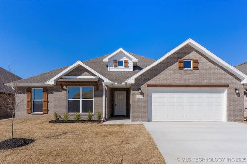 6104 N 27th St, Broken Arrow, OK, 74014 | Card Image