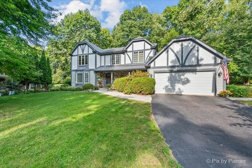 5N490 Hidden Springs Dr, St. Charles, IL, 60175-8244 | Card Image