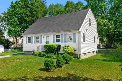 52 Applewood Ave, Billerica, MA, 01821-1545 | Card Image