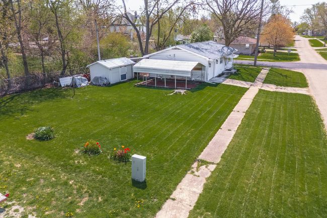 101 N Chatham St, House other with 2 bedrooms, 2 bathrooms and 1 parking in Danvers IL | Image 11