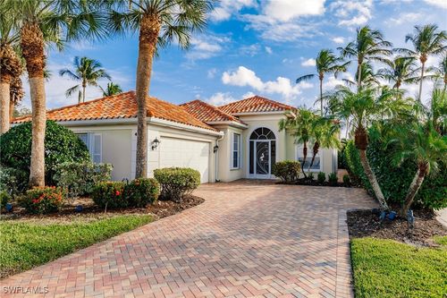 4352 Montalvo Court, NAPLES, FL, 34109 | Card Image