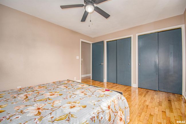 1108 N Main St, House other with 3 bedrooms, 2 bathrooms and null parking in Dix IL | Image 6