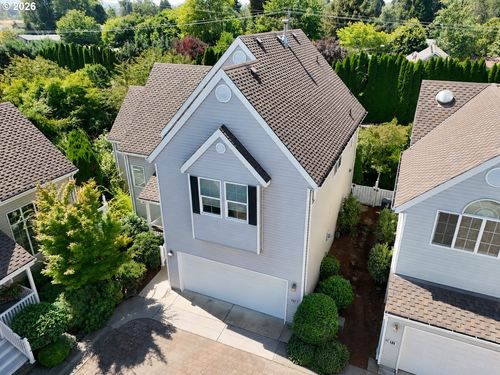 482 Covey Ln, Eugene, OR, 97401-8851 | Card Image