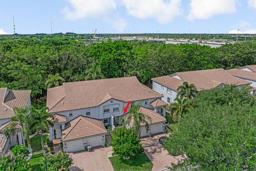 2-7886 Laina Ln, Boynton Beach, FL, 33437-8411 | Card Image