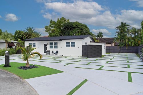 2835 Sw 103rd Ct, Miami, FL, 33165-2834 | Card Image
