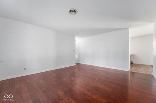 2809 Willow Dr, Richmond, IN, 47374-4666 | Card Image