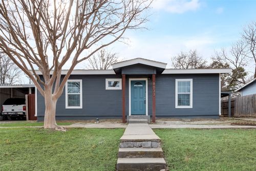 8033 Downe Dr, White Settlement, TX, 76108-3135 | Card Image