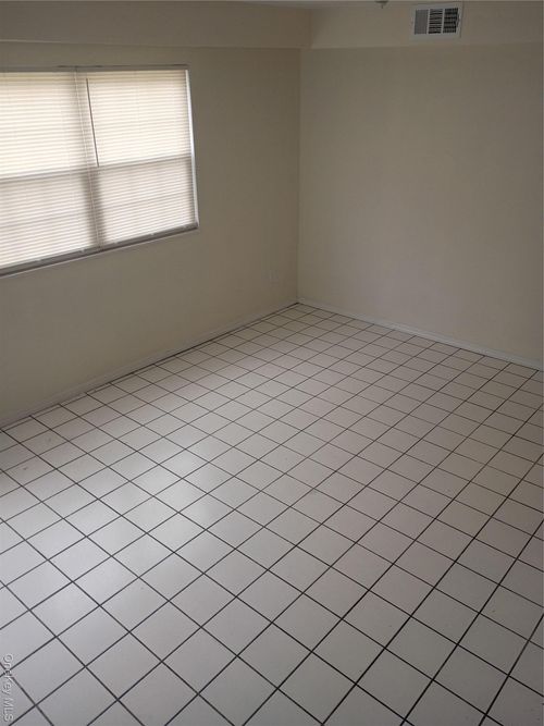 87-87 Hill Court, Riverhead, NY, 11933 | Card Image