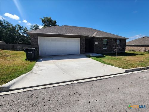 1220 Applewood Dr E, Burnet, TX, 78611-2006 | Card Image