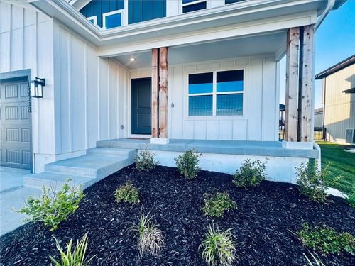 13458 W 179th Ter, Overland Park, KS, 66013-8529 | Card Image