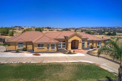 100 Serene Estates Ln, Lincoln, CA, 95648-8918 | Card Image