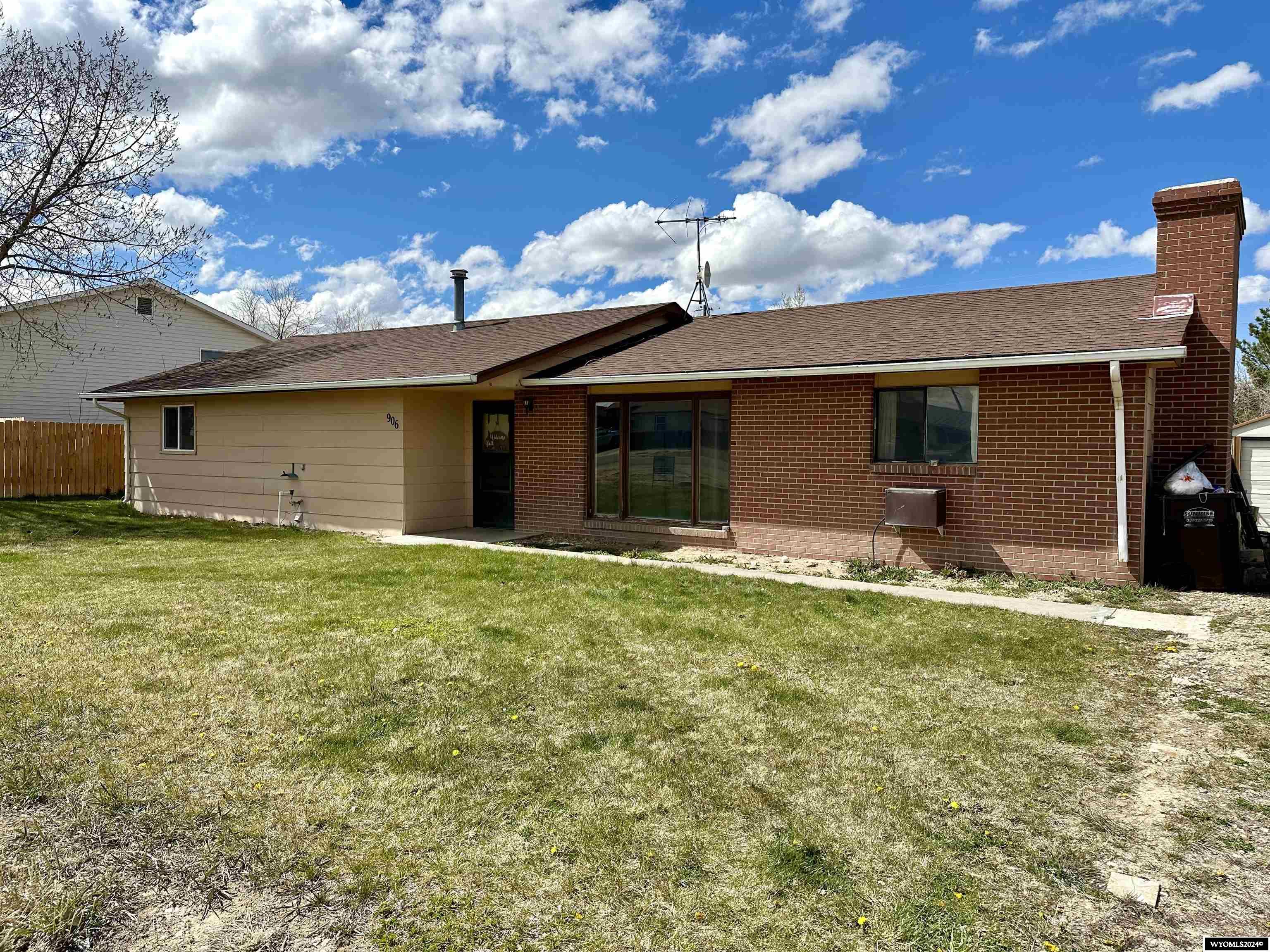 Main Ave, Saratoga, WY 82331
