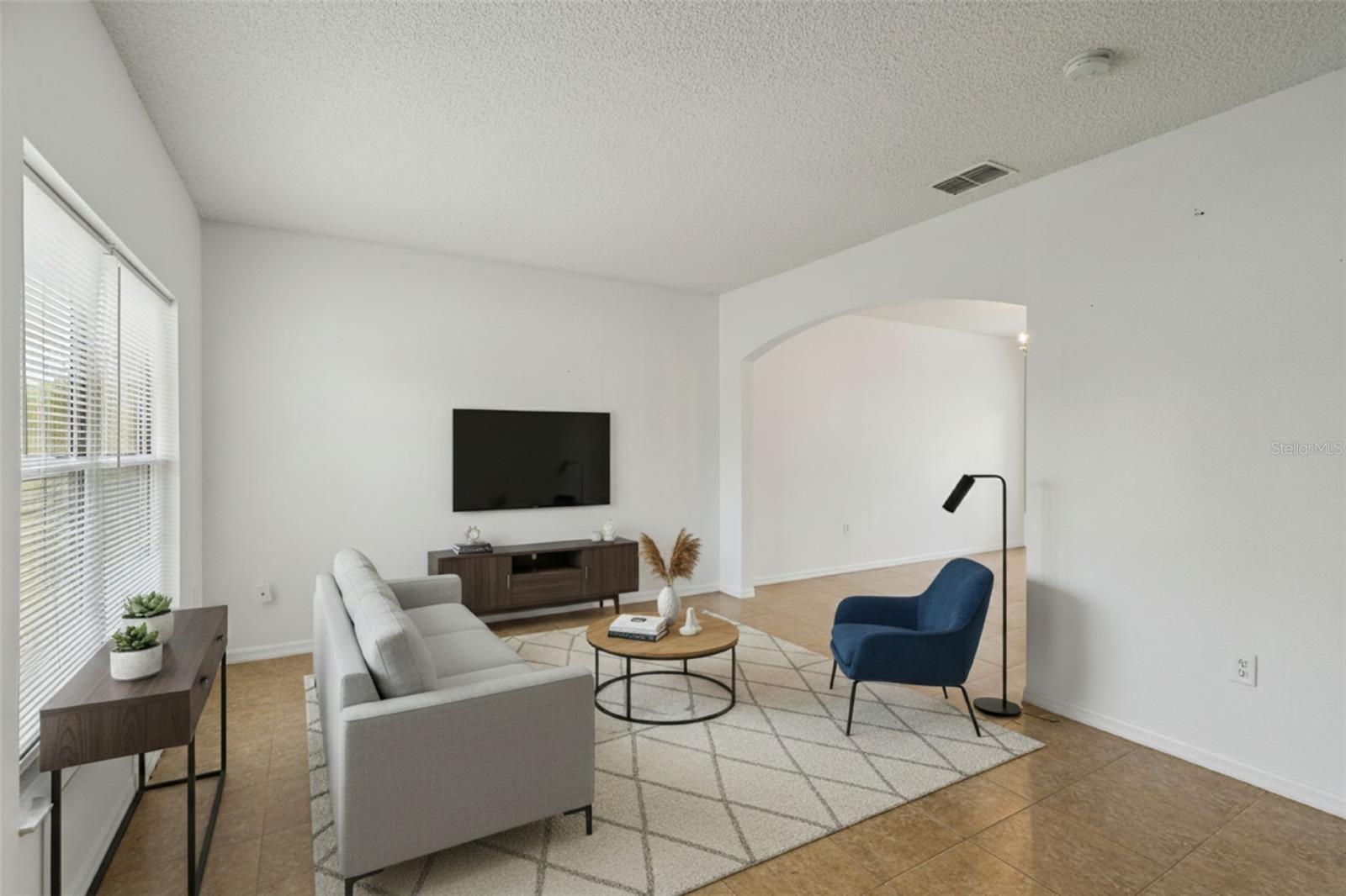 Residential in POINCIANA 5