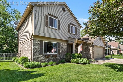 6917 Chesterfield, Waterford, MI, 48327-3528 | Card Image