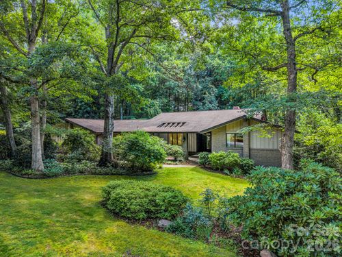 115 Woodhaven Dr, Hendersonville, NC, 28739-9344 | Card Image