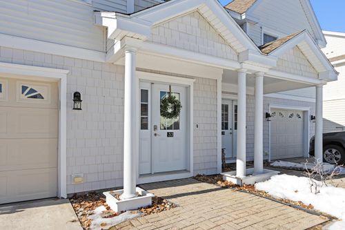 6-33 Smith Farm Lane, Portland, ME, 04103 | Card Image
