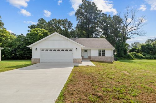 55 Hillcrest Dr, Bruceton, TN, 38317-6523 | Card Image