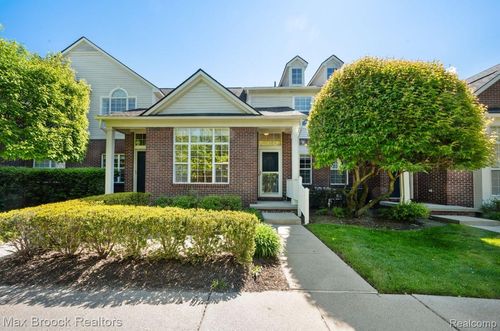 1102 Abigail Ct, Walled Lake, MI, 48390-5809 | Card Image