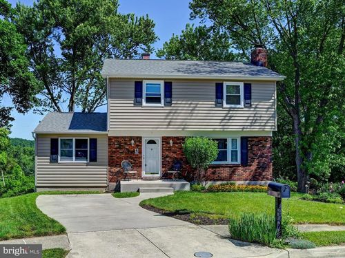 4 Harlow Ct, COCKEYSVILLE, MD, 21030-2810 | Card Image