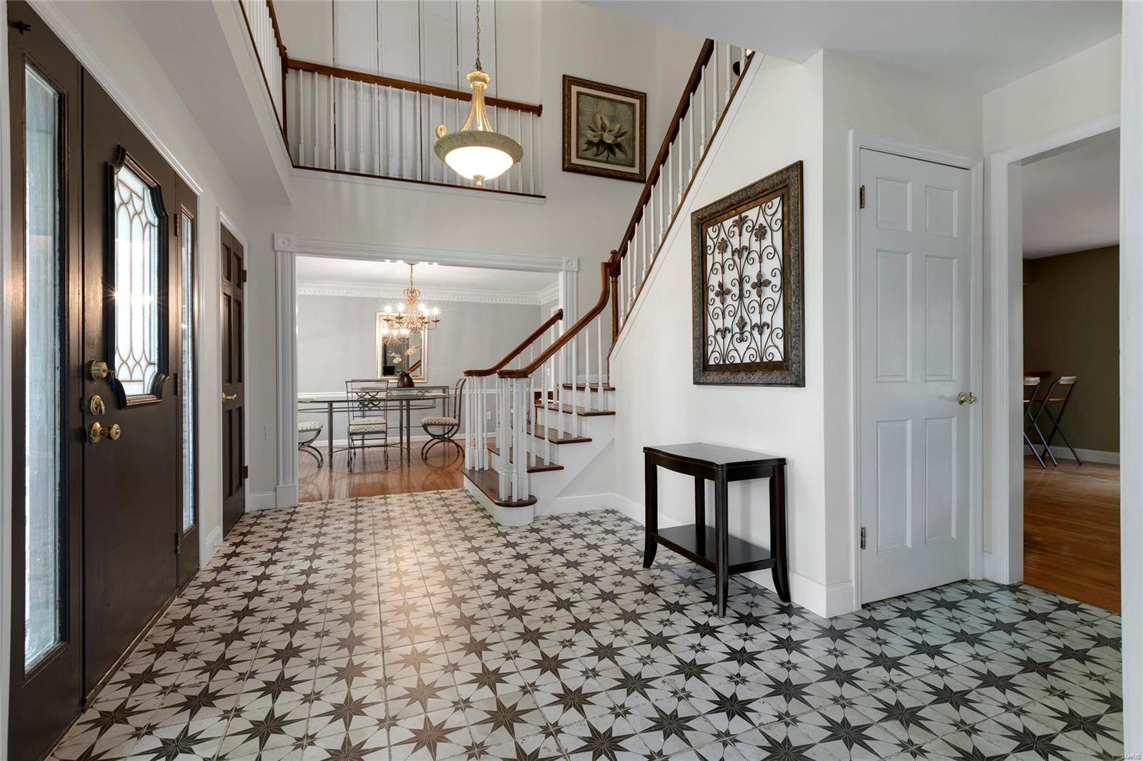 Residential in Town and Country 4