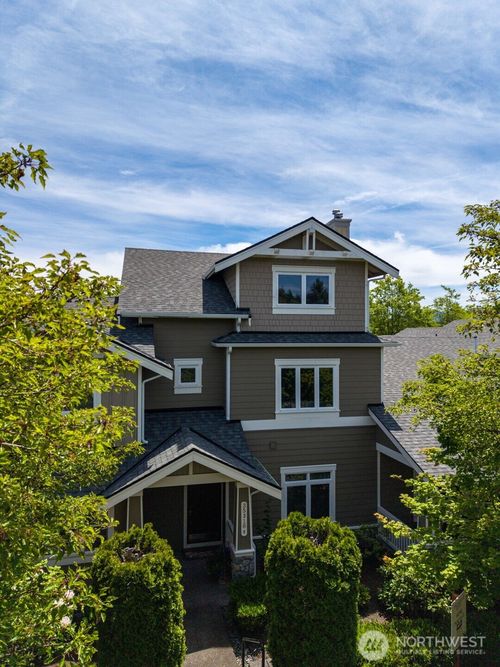 b-35310 Se Sequoia Pl, Snoqualmie, WA, 98065-9038 | Card Image
