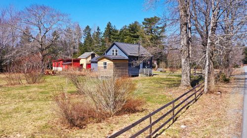 104 Mount Pleasant Rd, Brooklyn, NS, B0J1H0 | Card Image