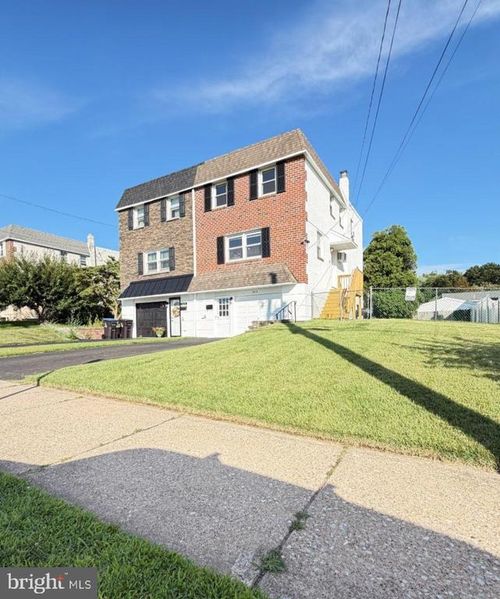 1612 Tremont Ave, NORRISTOWN, PA, 19401-3527 | Card Image