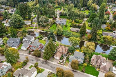 11119 Ne 174th Street, House other with 3 bedrooms, 2 bathrooms and 3 parking in Bothell WA | Image 3