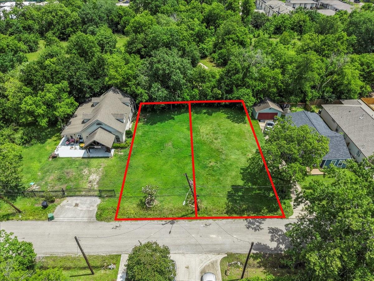 Land in Houston 4