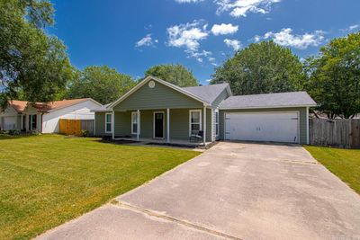 705 Bryant Meadows Drive, House other with 3 bedrooms, 2 bathrooms and null parking in Bryant AR | Image 2