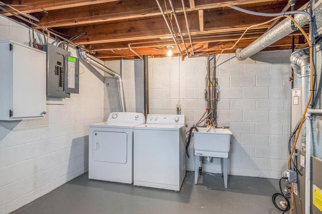 APT-1 - 429 S 7 Th St, Condo with 3 bedrooms, 2 bathrooms and null parking in Ann Arbor MI | Image 25