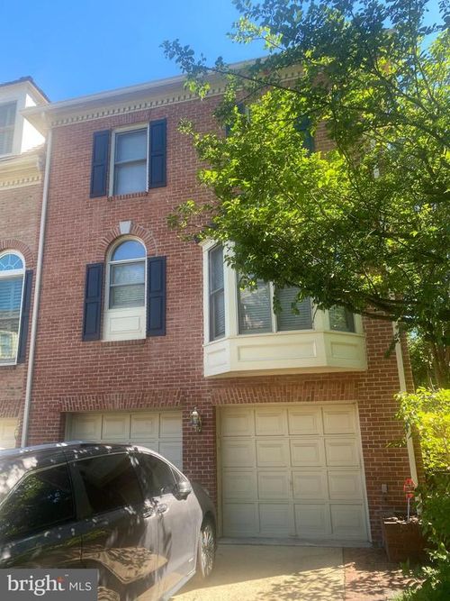 6630 Hampton View Pl, MCLEAN, VA, 22101-6003 | Card Image