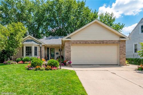 235 Brandtson Ave, Elyria, OH, 44035-3933 | Card Image