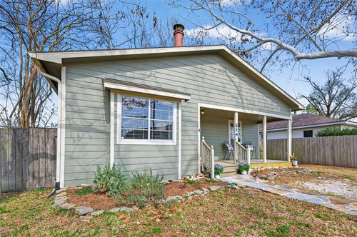 214 Texas St, Tomball, TX, 77375-2407 | Card Image