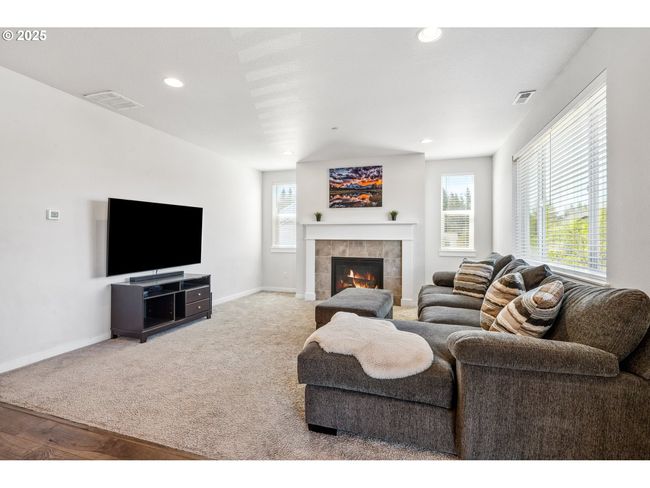Family Room | Image 15