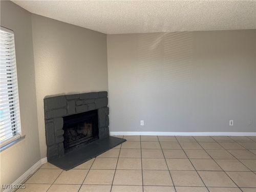 apt-4-6925 Hopkins Dr, Las Vegas, NV, 89156-6127 | Card Image