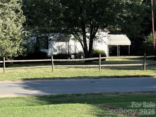 3904 Parkay Pl, Charlotte, NC, 28214-9044 | Card Image