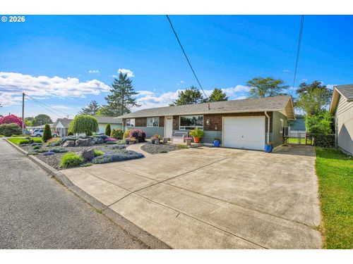 338 Ne San-Bay-O Cir, Newport, OR, 97365 | Card Image