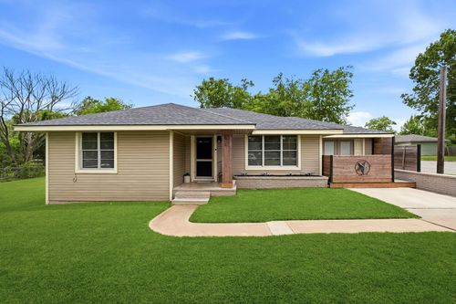 107 Sayles St, Brenham, TX, 77833-2341 | Card Image