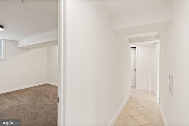 2280 Cocquina Dr, House other with 5 bedrooms, 2 bathrooms and null parking in RESTON VA | Image 47