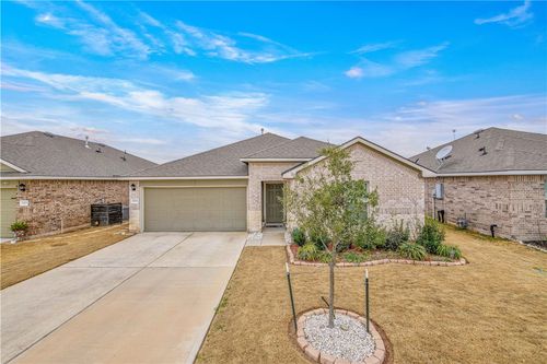 2424 Mulligan Ln, Navasota, TX, 77868-2260 | Card Image