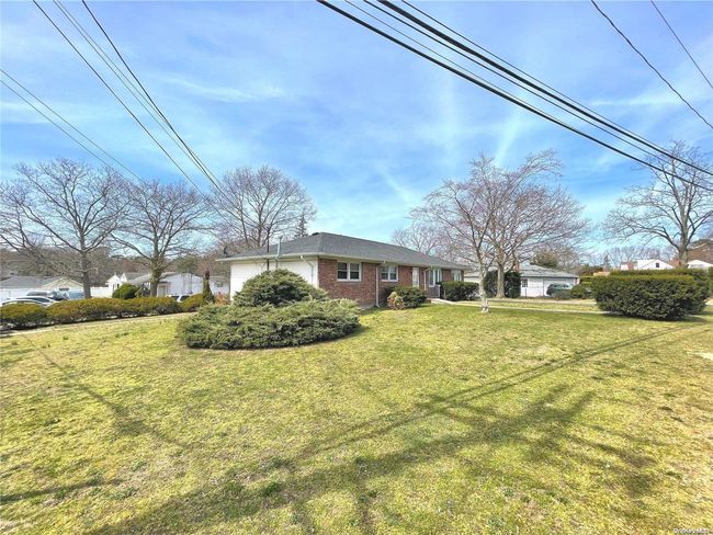 774 Old North Ocean Ave, House other with 3 bedrooms, 2 bathrooms and null parking in Patchogue NY | Image 26