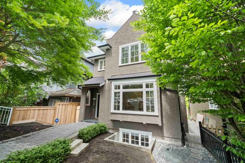 3711 W 11th Ave, Vancouver, BC, V6R2K7 | Card Image