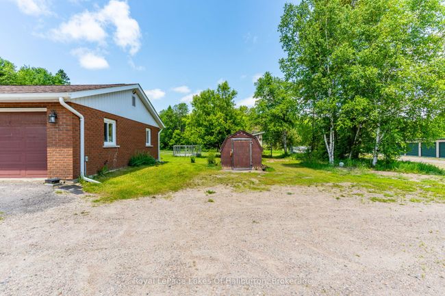 3875 Loop Rd, House other with 3 bedrooms, 2 bathrooms and 6 parking in Harcourt ON | Image 39