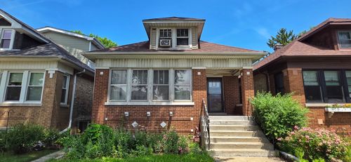 5020 W Dakin Street, Chicago, IL, 60641 | Card Image