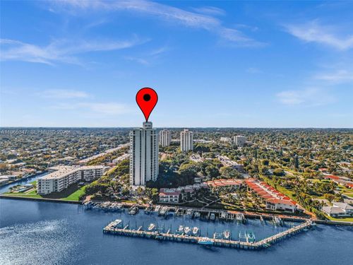 ts9-4000 Towerside Ter, Miami, FL, 33138-2251 | Card Image