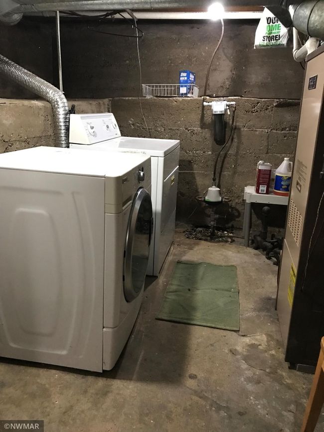 Laundry.jpg | Image 24