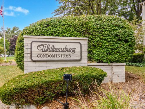 714 Graefield Ct, Birmingham, MI, 48009-7540 | Card Image